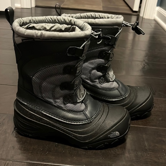 The North Face Other - Boys NorthFace boots
